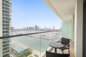 Silkhaus Tower with Private Beach and Skyline Views